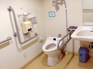 �t�F���[�ݔ�