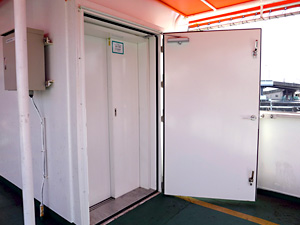 �t�F���[�ݔ�