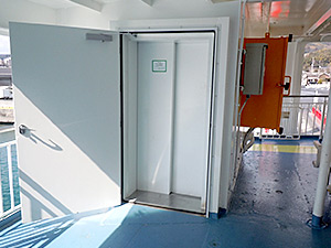 �t�F���[�ݔ�